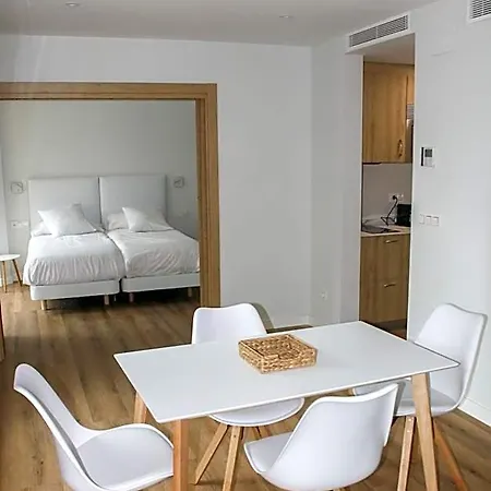 Mundaka Surf Plaza Hotel 4*
