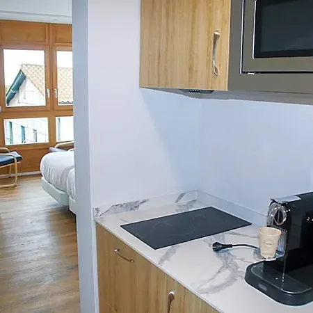 Hotel Mundaka Surf Plaza 4*
