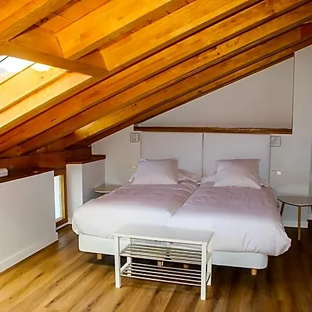 Mundaka Surf Plaza Hotel Loiu